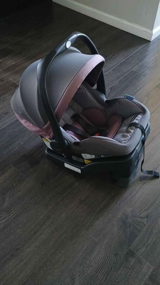 Graco Car Seat - photo 3
