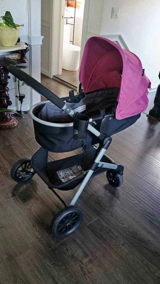 Evenflo Pivot Stroller