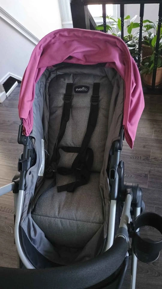 Evenflo Pivot Stroller - photo 5