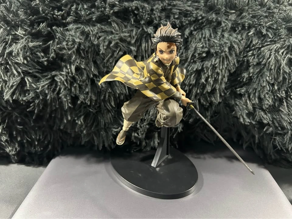 Demon slayer figure - photo 2