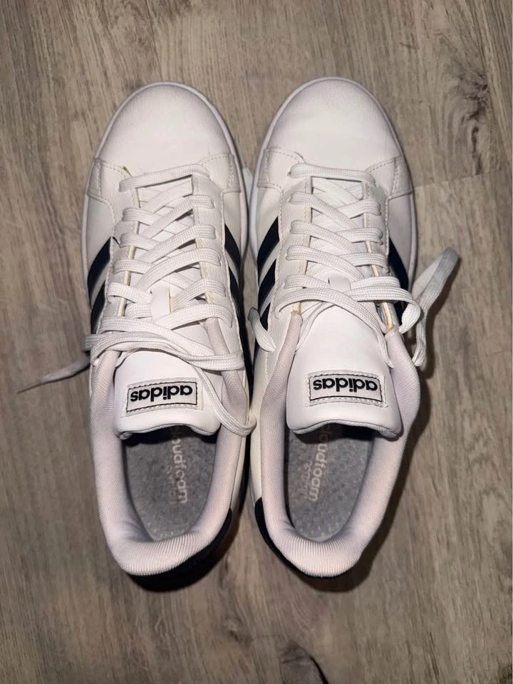 Adidas Grand Court Women’s Sneakers - Size 11 - photo 2