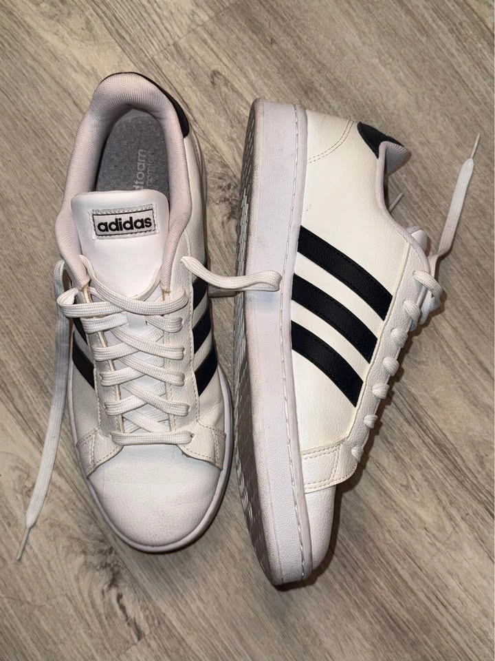 Adidas Grand Court Women’s Sneakers - Size 11 - photo 4