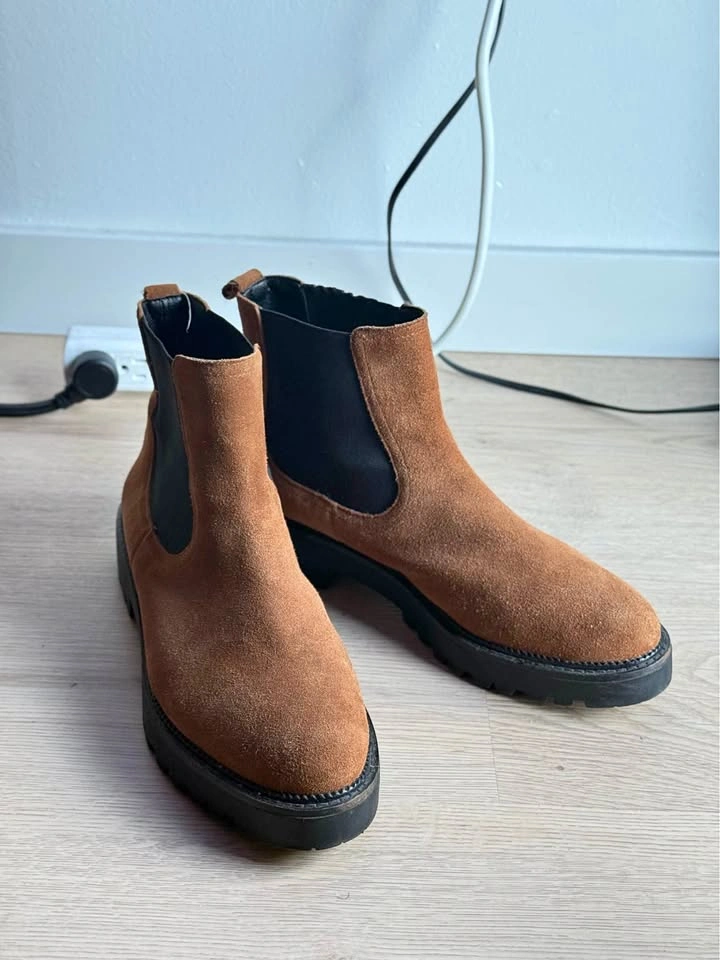 Brown Suede Platform Chelsea Boots