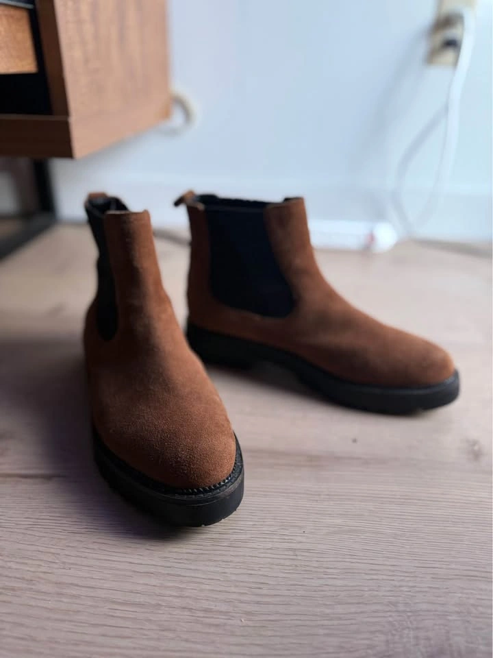 Brown Suede Platform Chelsea Boots - photo 4