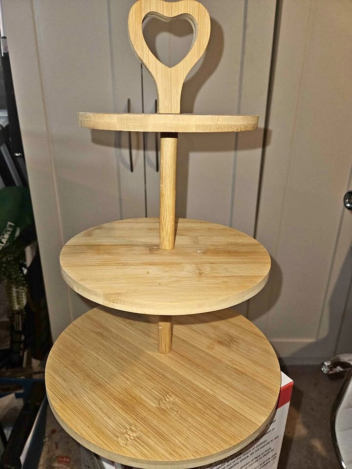 3-Tier Wooden Cupcake/Dessert Tower EUC
