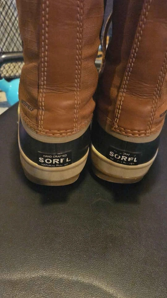 Sorel Caribou Men's Winter Boots Size 8.5 - photo 2
