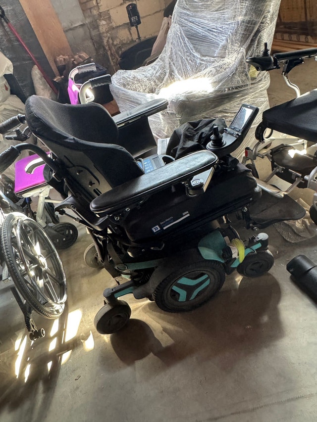 POWERED WHEEL CHAIR - photo 5