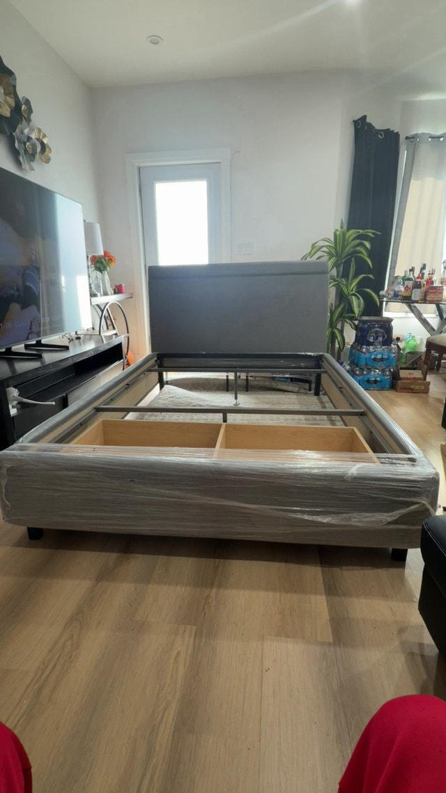 Queen size bed