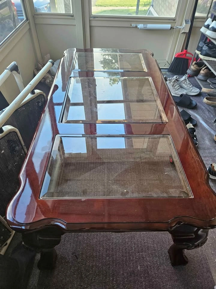 Traditional Wood Coffee Table with Glass Inserts - photo 4