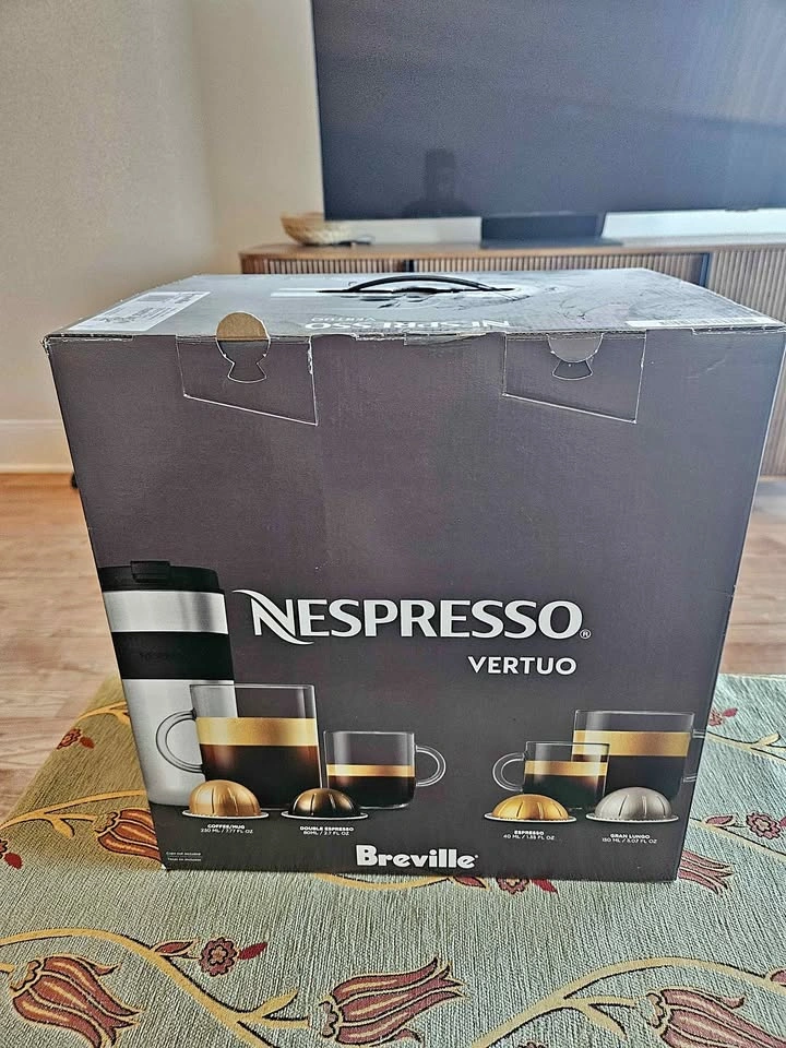 Nespresso Vertuo Breville Coffee Machine - Matt Black