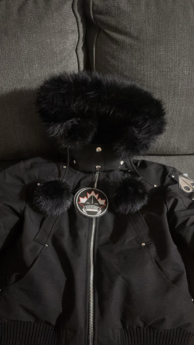Moose Knuckles Debbie Bomber – Black (Size L) – Brand New - photo 2
