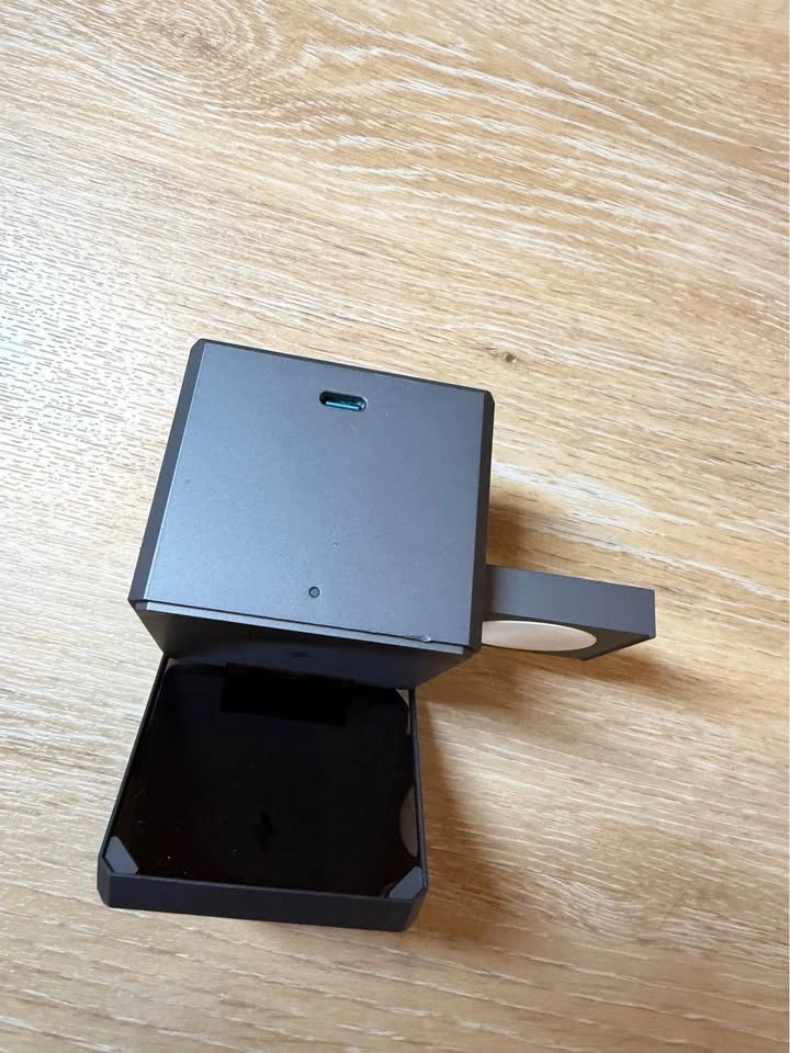 Anker 3-in-1 Cube with MagSafe - photo 2