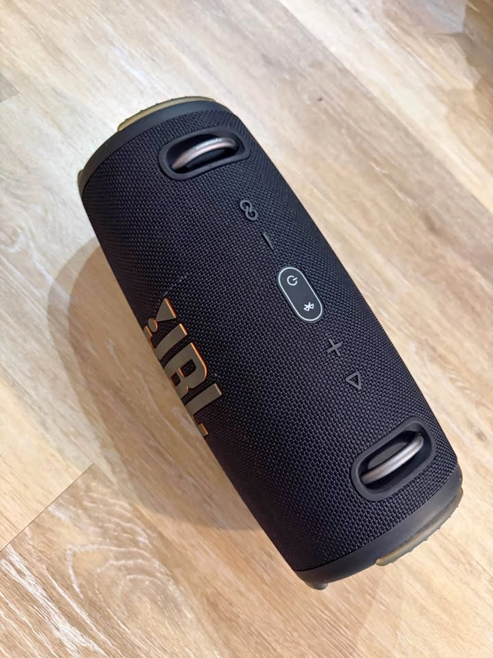 JBL Xtreme 3 Portable Bluetooth Speaker