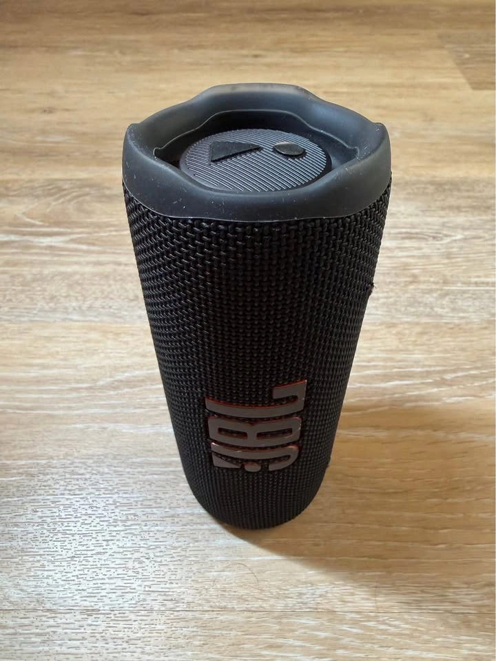 JBL Flip 6 Bluetooth Speaker - photo 4