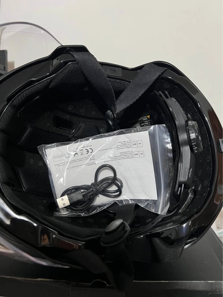 Wireless Cycling Helmet - photo 5