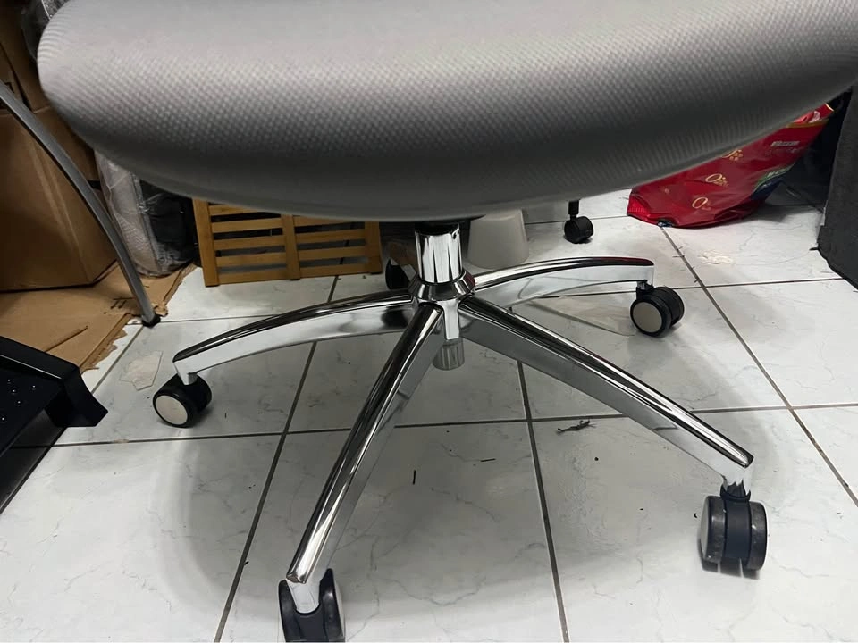 Grey Mesh Ergonomic Office Chair with Headrest - photo 5