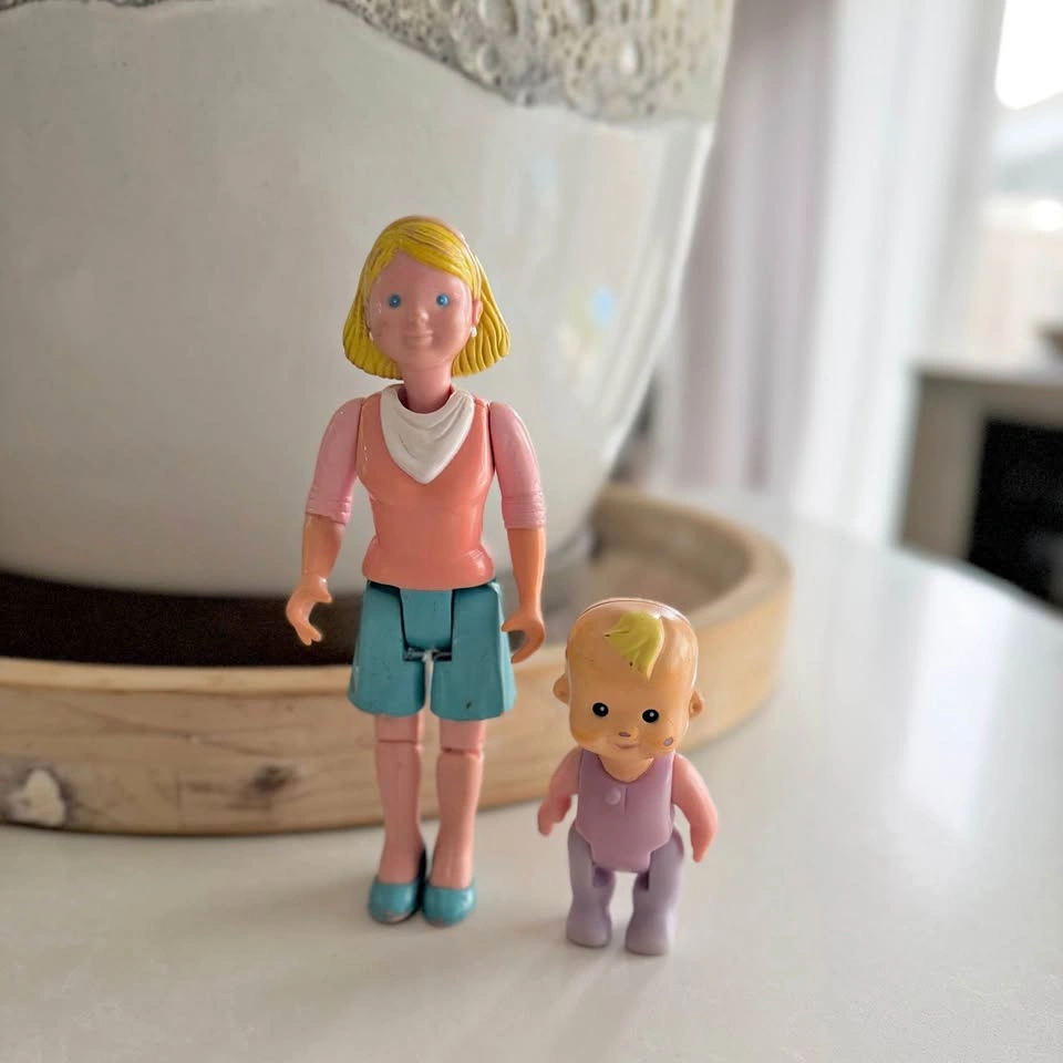 1993 Fisher-Price Loving Family Dollhouse Mother & Baby Figurine