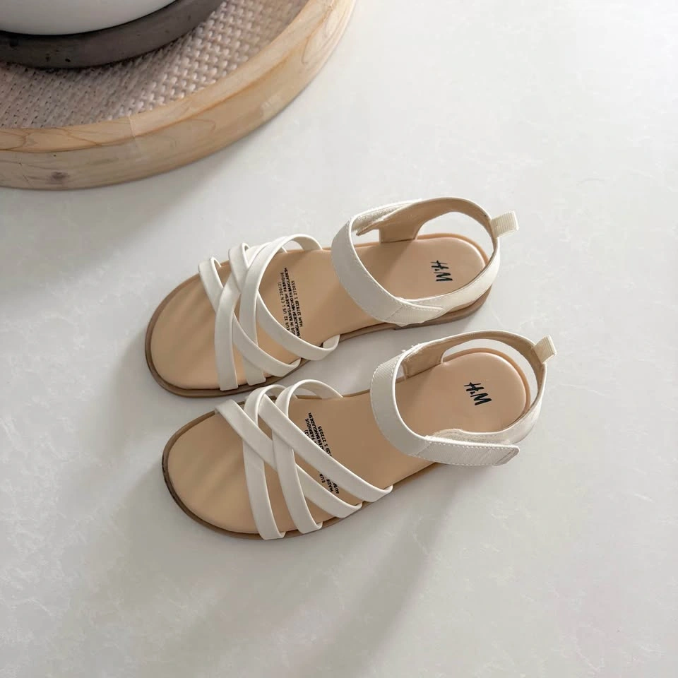 H&M Girls Cream Strappy Sandals (Size 1) - photo 2