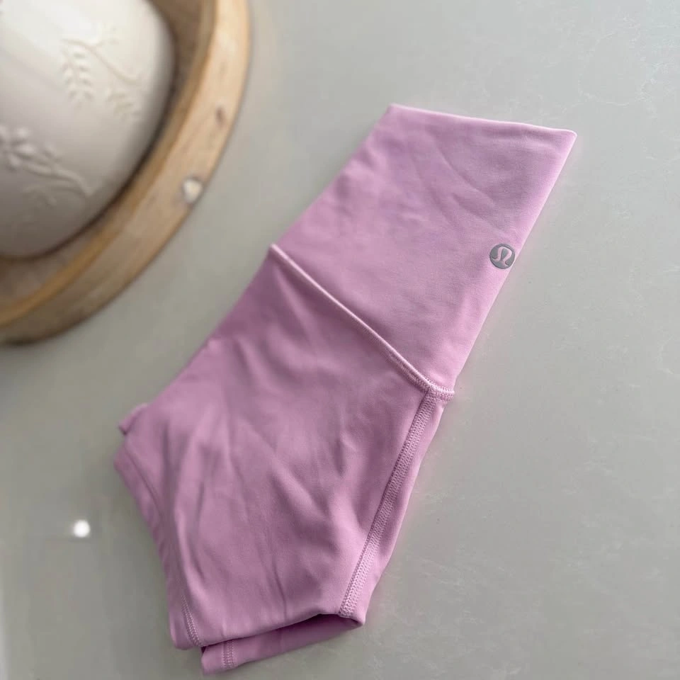 Lululemon Align High-Rise 4” Shorts (Size 2) - photo 4