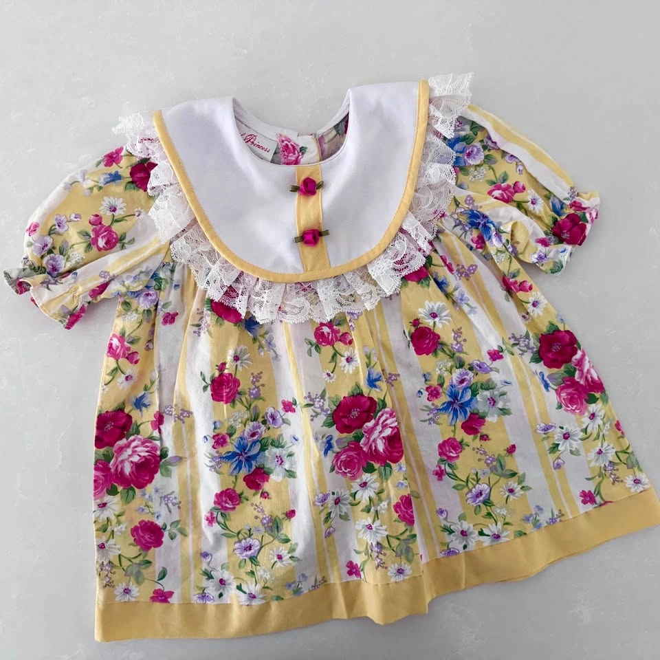 Vintage Floral Cottagecore Dress (Size 18M)