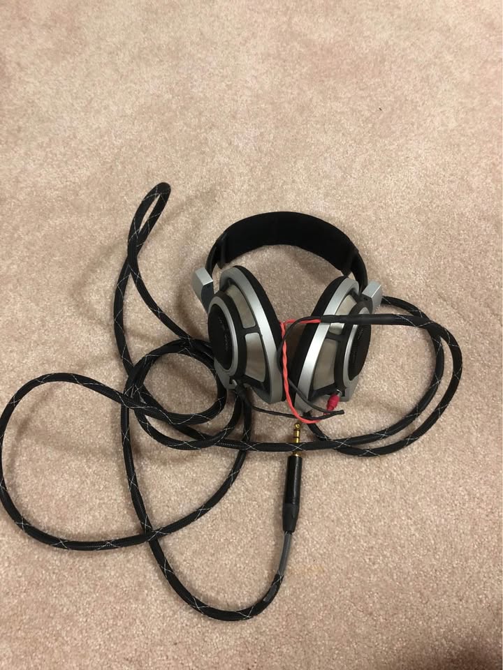 Sennheiser HD 800 headphones - photo 3