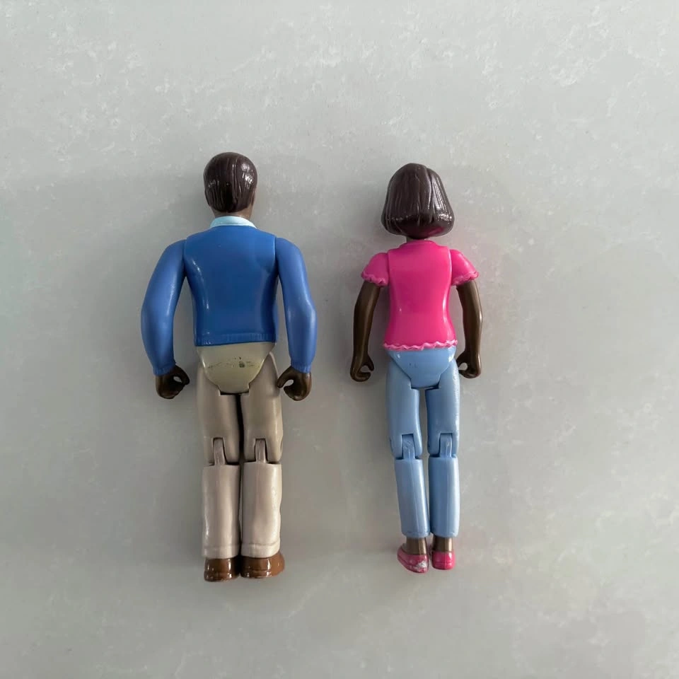 Toys "R" Us "You & Me Happy Together" Dollhouse Mom & Dad Figuri - photo 2