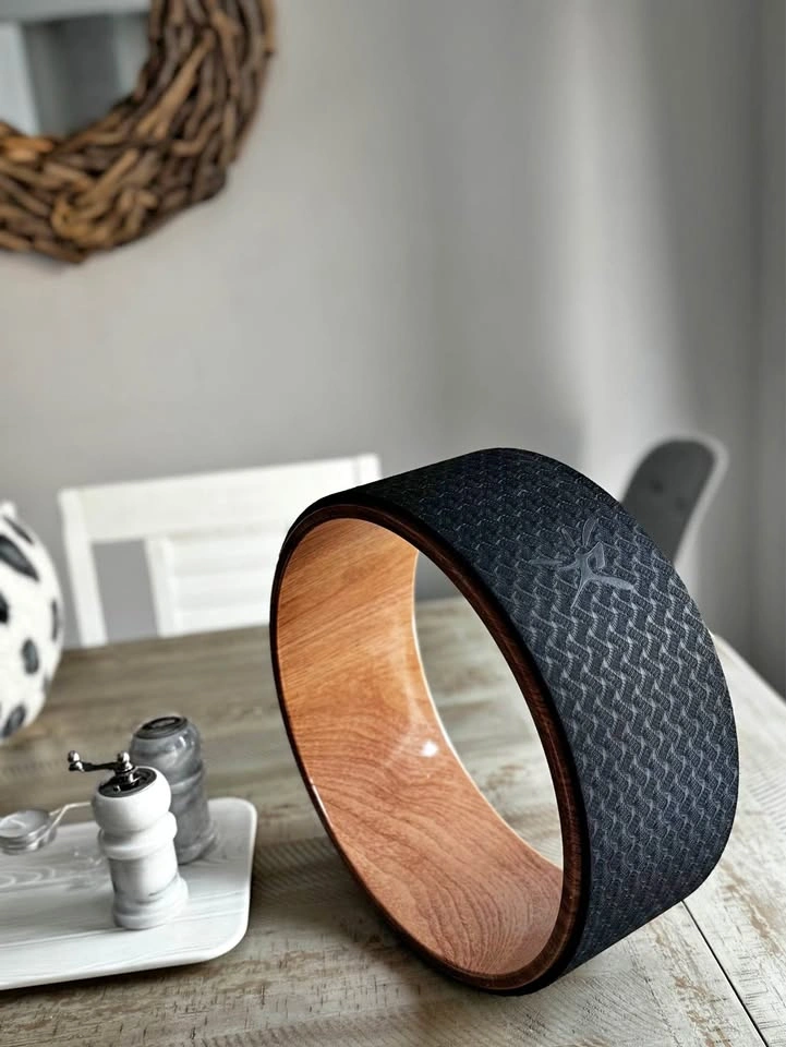 Sleek Black w/ Wood Interior Yoga Wheel