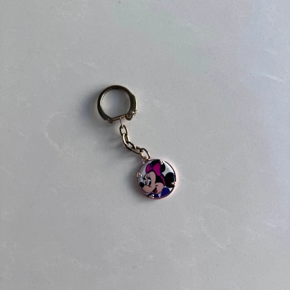Vintage Disney Minnie Mouse & Daisy Duck Keychains - photo 3