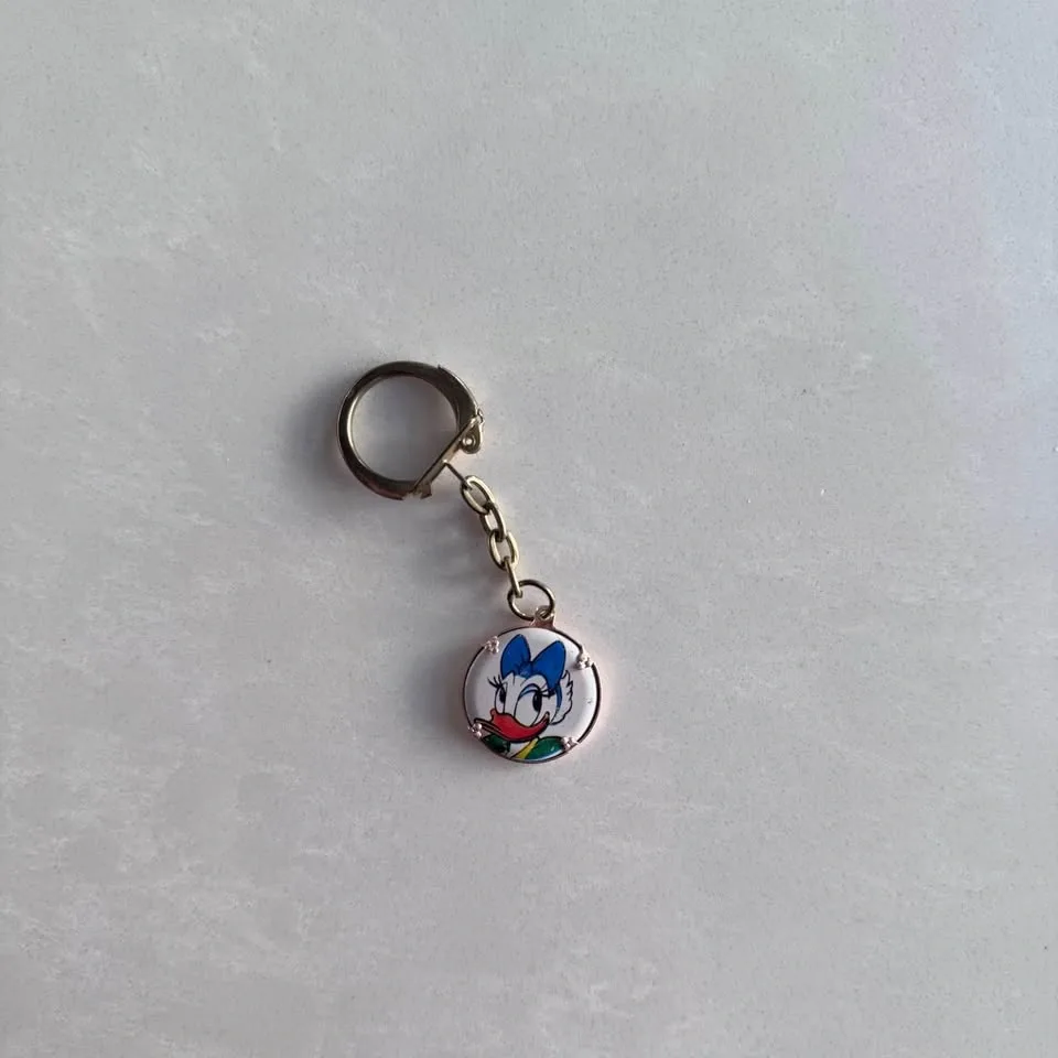 Vintage Disney Minnie Mouse & Daisy Duck Keychains - photo 4