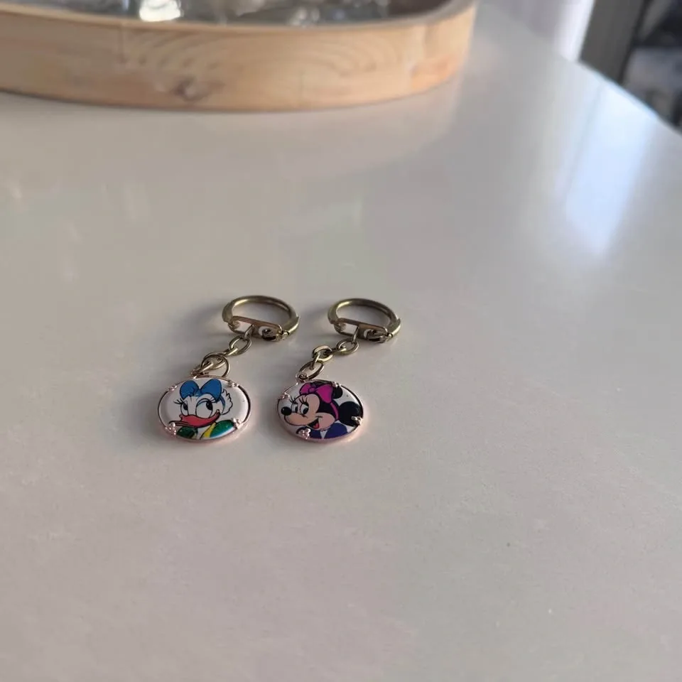 Vintage Disney Minnie Mouse & Daisy Duck Keychains - photo 5