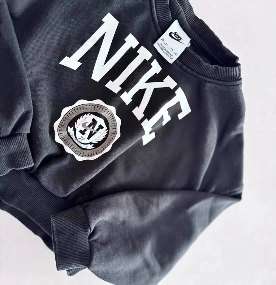Nike Girls Sportswear Club French Terry Crew Sweatshirt (Size XS