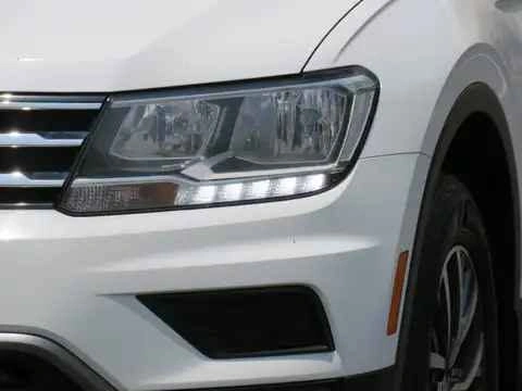 2020 Volkswagen Tiguan - photo 2
