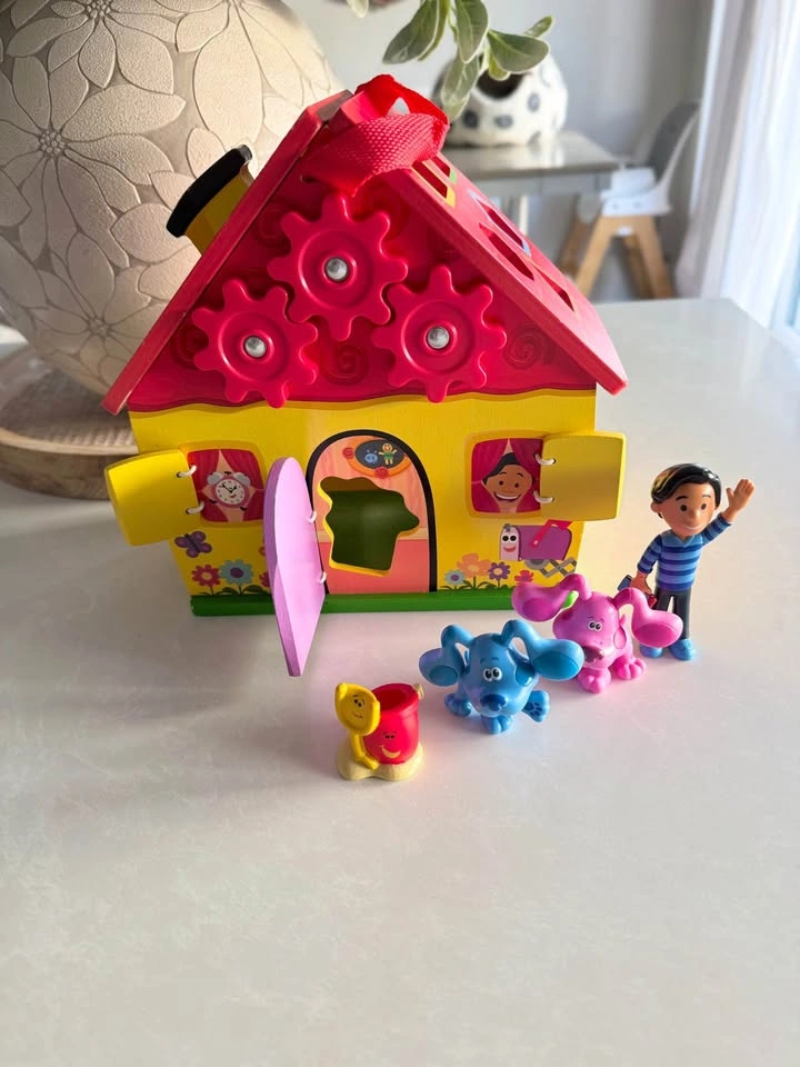 Blue's Clues and You! Wooden Take-Along House Play Set - photo 4