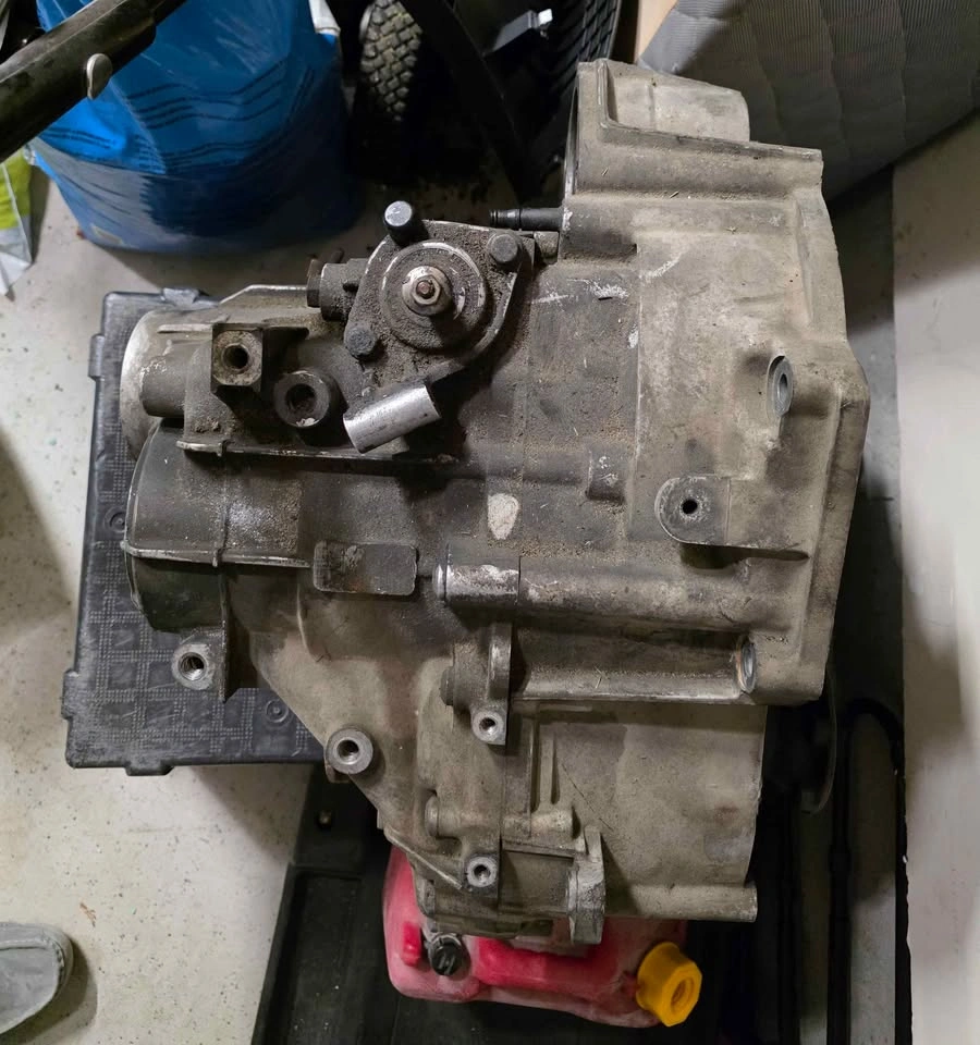 02Q 2017 VW Golf GTI Transmission - photo 3