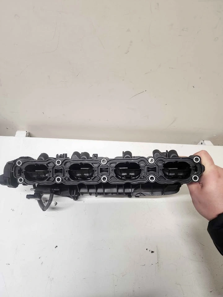 Mk7 Golf 1.8 and 2.0 intake manifold - photo 2