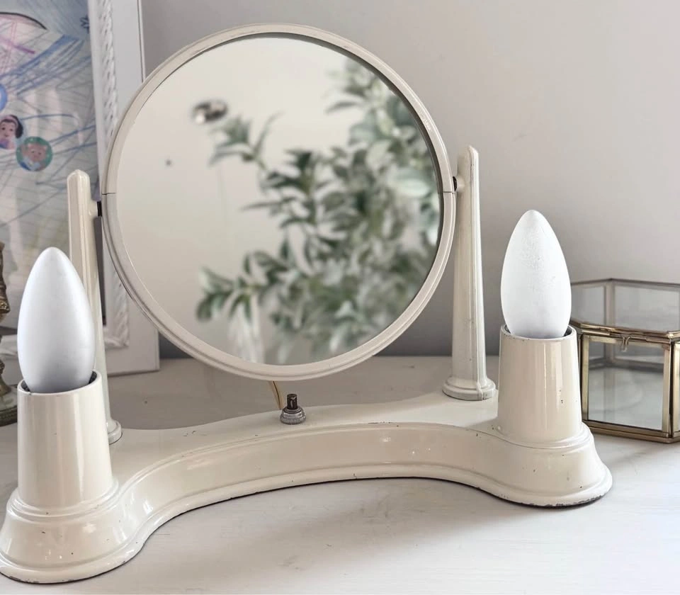 Antique 1930s Bel-Ayre Art Deco Lighted Vanity Mirror - photo 2