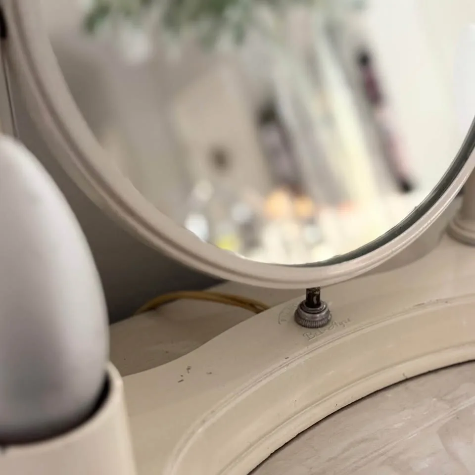 Antique 1930s Bel-Ayre Art Deco Lighted Vanity Mirror - photo 3