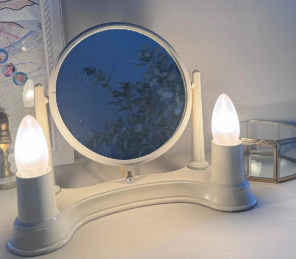 Antique 1930s Bel-Ayre Art Deco Lighted Vanity Mirror - photo 4