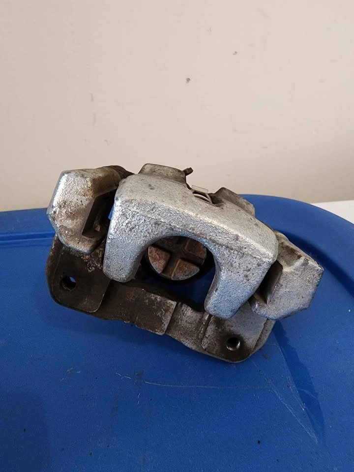 06-11 Honda Civic SI Front Calipers - photo 4