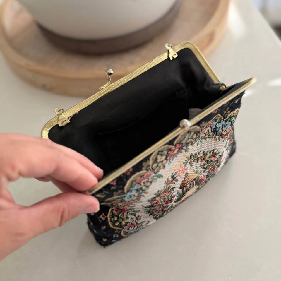 Vintage Cottagecore Tapestry Clutch Bag Floral Needlepoint - photo 2