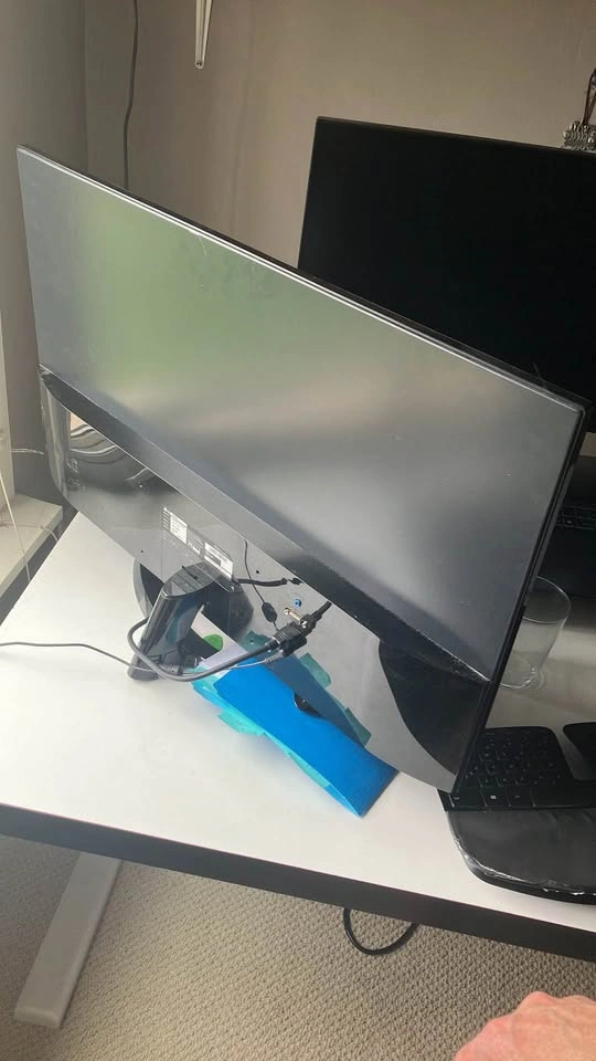 LG Monitor - 32mp558hq - photo 3