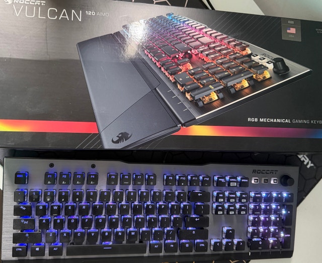 Vulcan 120 AIMO Keyboard