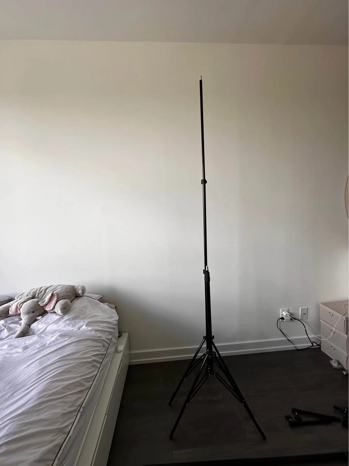 Studio Backdrop & Light Stand Kit – 2 Tripod Stands + Crossbar - photo 3