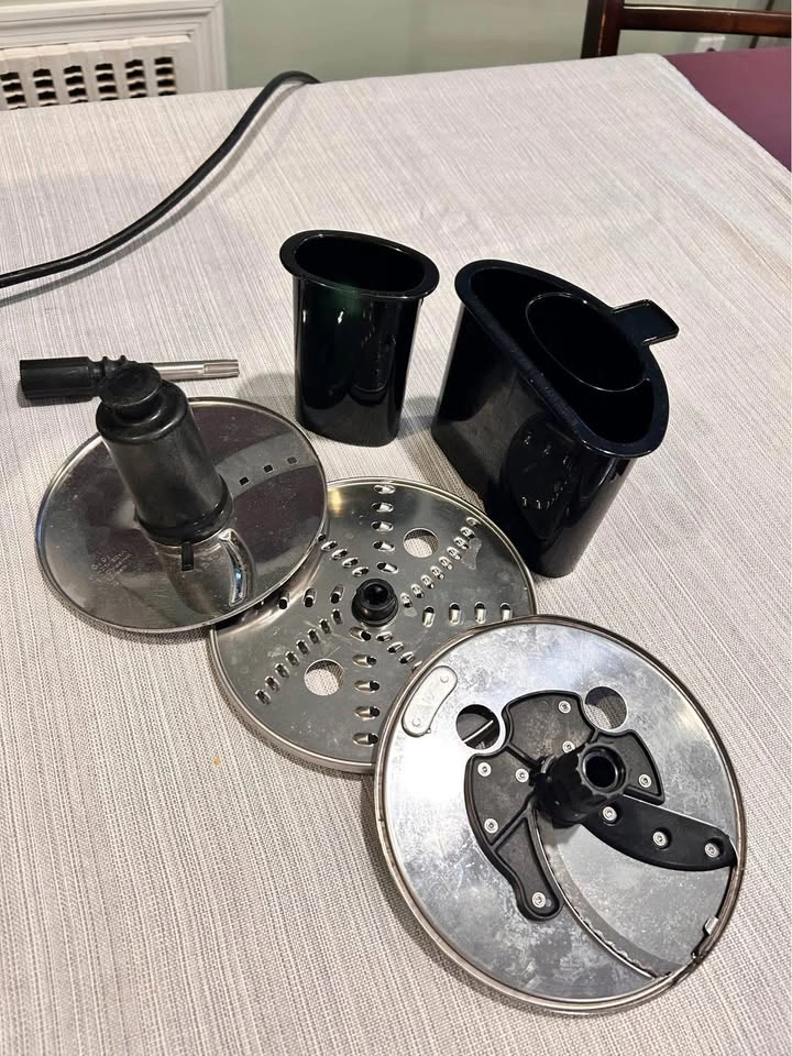 Waring WFP 16S Food Processor