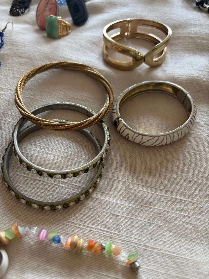 Costume jewelry and a Kate Spade watch - photo 5