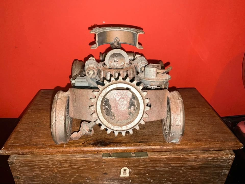 Rusted-metal and sparkplug art piece - photo 2