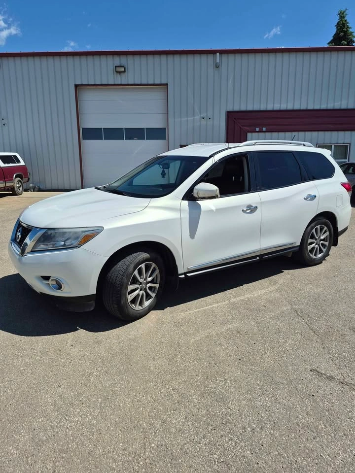 2014 Nissan Pathfinder - photo 2