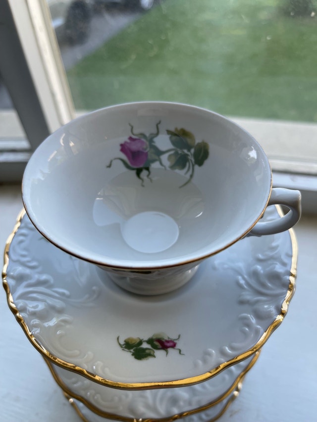 Walbrzych Porcelain Tea Cup and Saucer Set