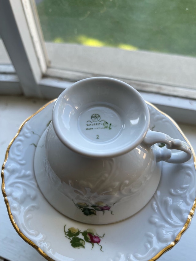 Walbrzych Porcelain Tea Cup and Saucer Set - photo 3
