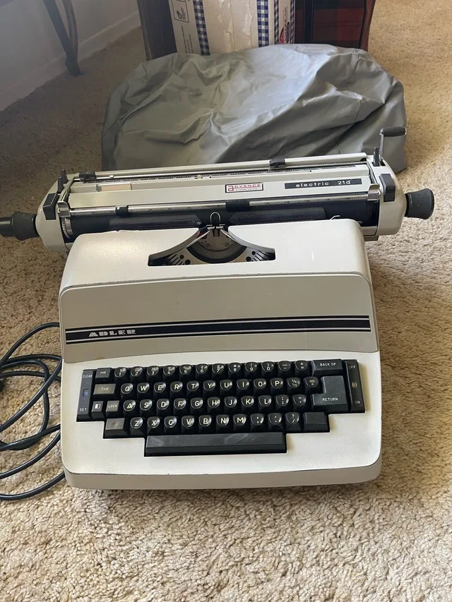 Adler Electric 21d Typewriter